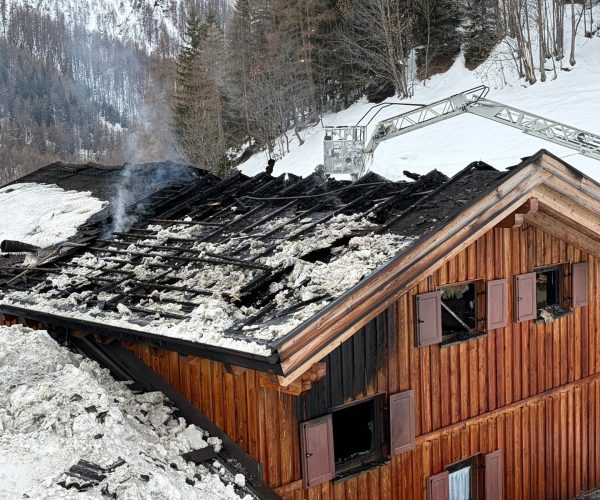 incendio tetto Saint Rhémy en Bosses