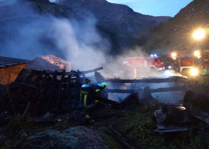 Incendio Alpeggio Valgrisenche