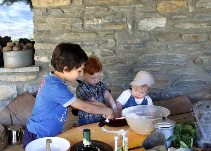 Atelier Ayas  - Mani in pasta