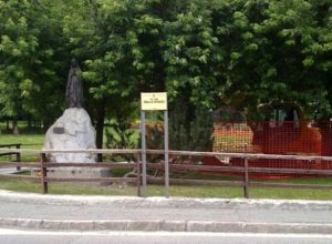 La statua in fraz. La Villette a Courmayeur