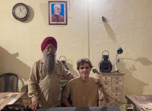 Manuele Enria, lo studente del "Bérard" in India con Intercultura