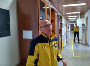 Il maresciallo Delfino Viglione, nei corridoi della Procura.