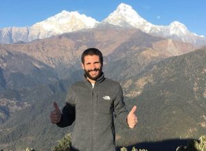 Matteo Pes in Nepal, in una foto sul suo profilo Facebook.