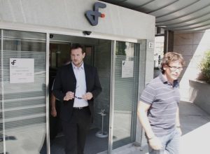 I consiglieri all'uscita della riunione