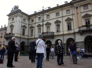 Sentinelle in piedi ad Aosta