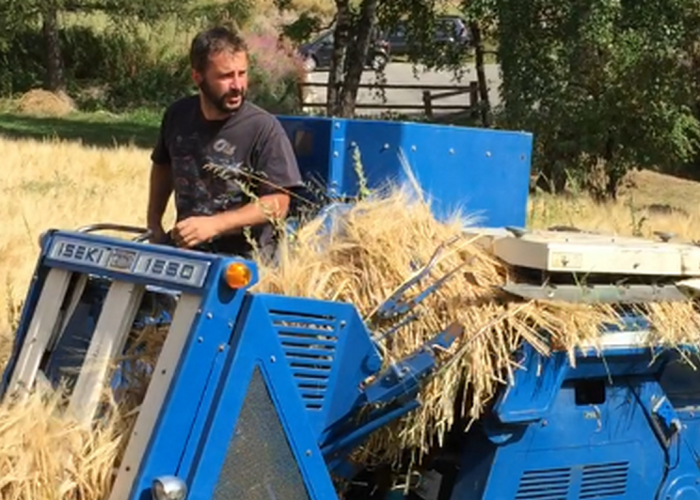 Michel Becquet al lavoro nei campi