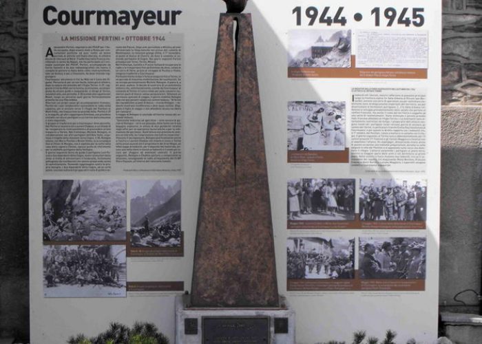 Il monumento alla Liberazione di Courmayeur