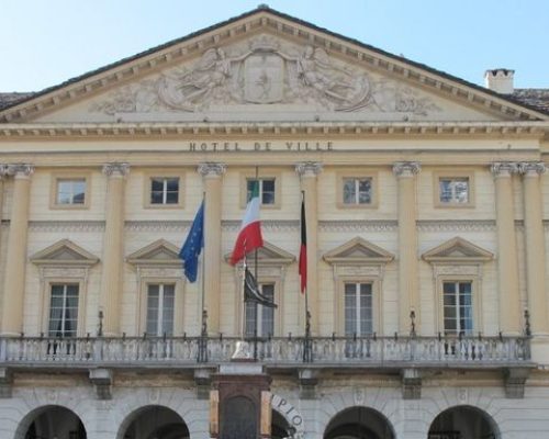 Il municipio di Aosta