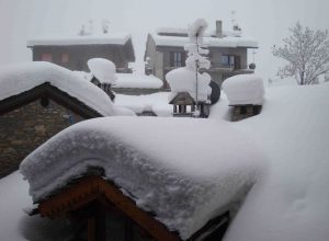 Nevicata a Verrand di Pré-Saint-Didier (ph. Elise Champvillair)