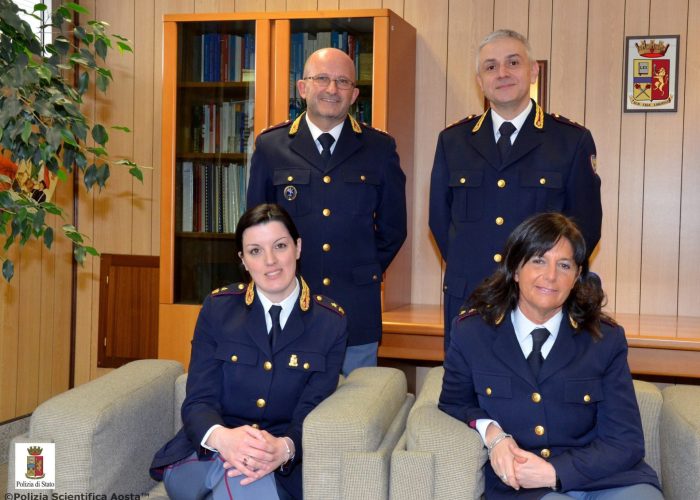 I nuovi funzionari Caruso, Napolitano (sedute, da sx), Martina e Dellavalle (in piedi).