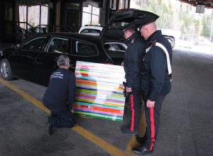 Il dipinto di David Ferreira recuperato dai Carabinieri