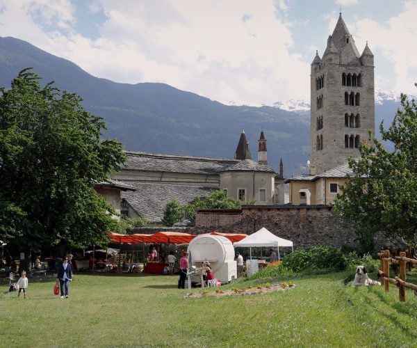Mercatino "Terra che ride" all'orto di Sant'Orso di Aosta - immagine di archivio