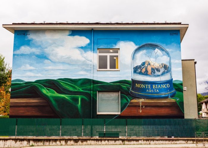 Il murale di Ozmo all'Arco di Augusto - foto di Luca Benedet