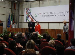 Anna Cisero Dati ritira l'onorificenza di Commendatore