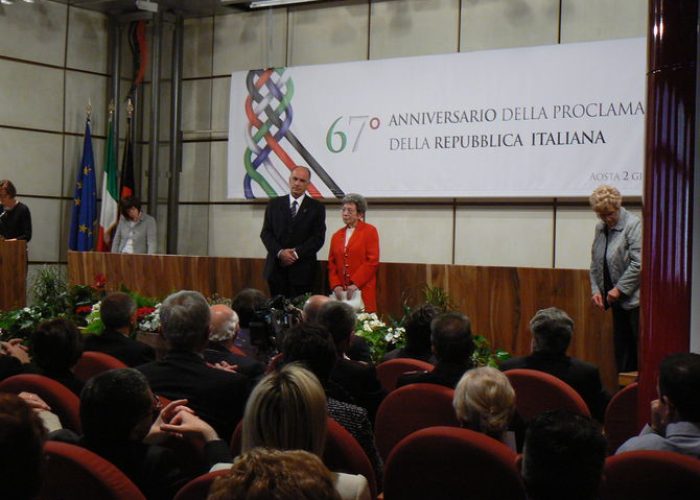 Anna Cisero Dati ritira l'onorificenza di Commendatore