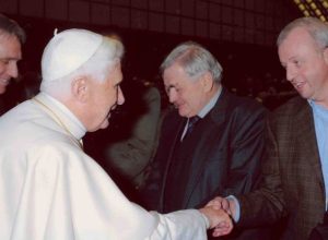 Benedetto XVI nel 2008 ha ricevuto gli amministratori di Introd