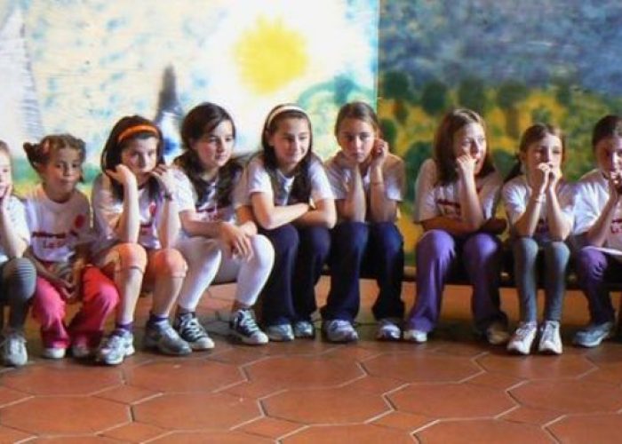 Ecole populaire de patois - teatro per bambini - gli allievi di La Salle