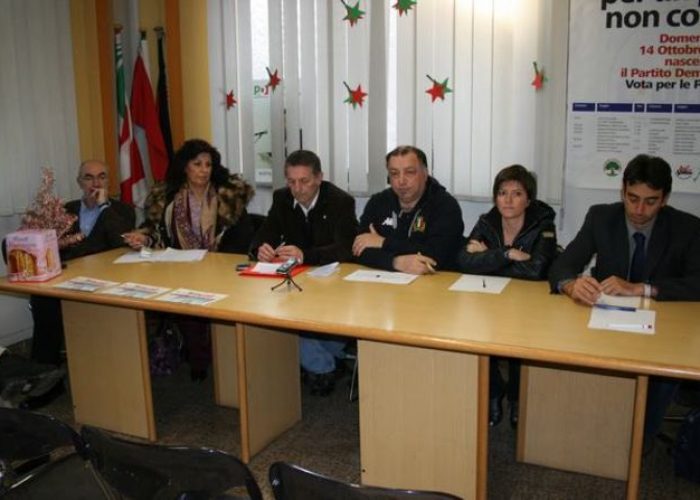 La conferenza stampa del Pd