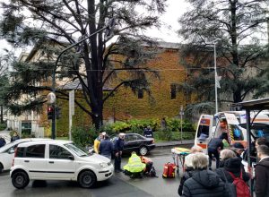 pedone investito in via Conseil des Commis