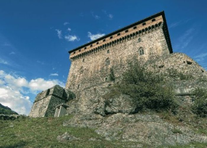 Castello di Verrés esterno - ph. Metro Studio Associato