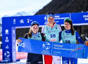 podio under donne winter duathlon cogne Axelle Vicari FOTO FITRI MEDIA TIZIANO BALLABIO