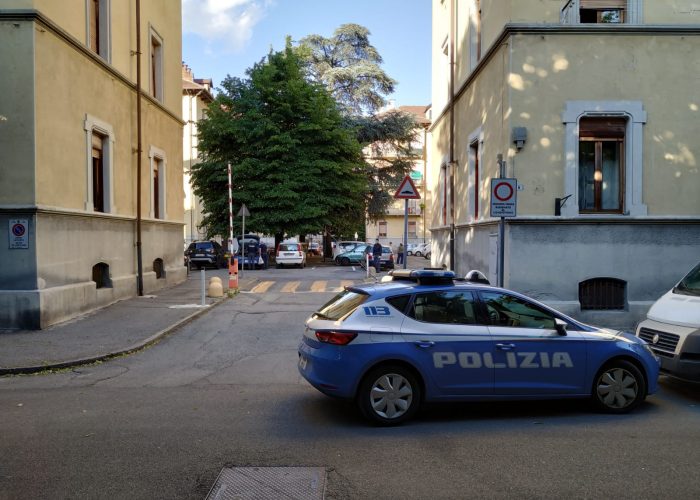 La Polizia al quartiere Cogne (foto di archivio).