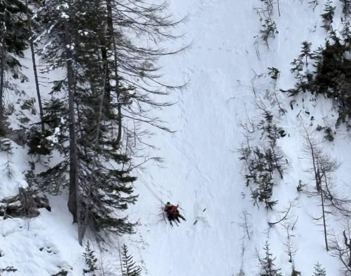 Intervento di recupero di due americani nel canale del bambino