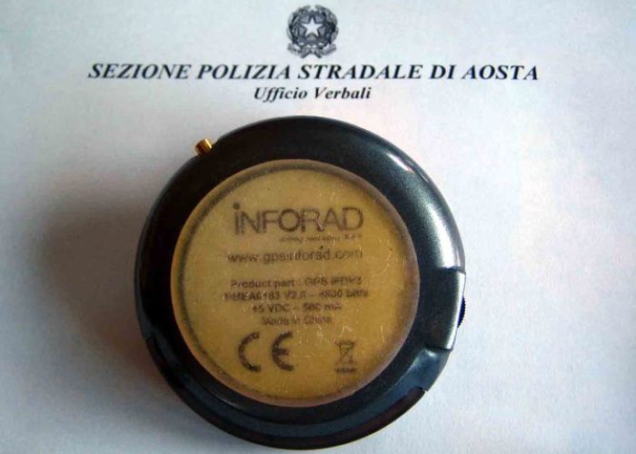 Rilevatore autovelox confiscato