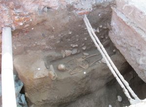 Ritrovamento archeologico in corso Battaglione