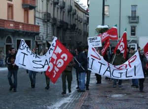 Un gruppo di studenti presente allo sciopero