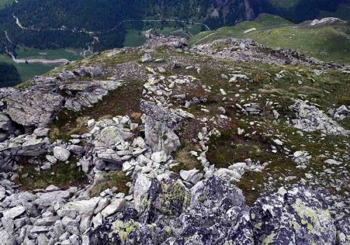 Col Pierrey – Il luogo del ritrovamento Immagine di archivio - Col Pierrey - Il luogo del ritrovamento