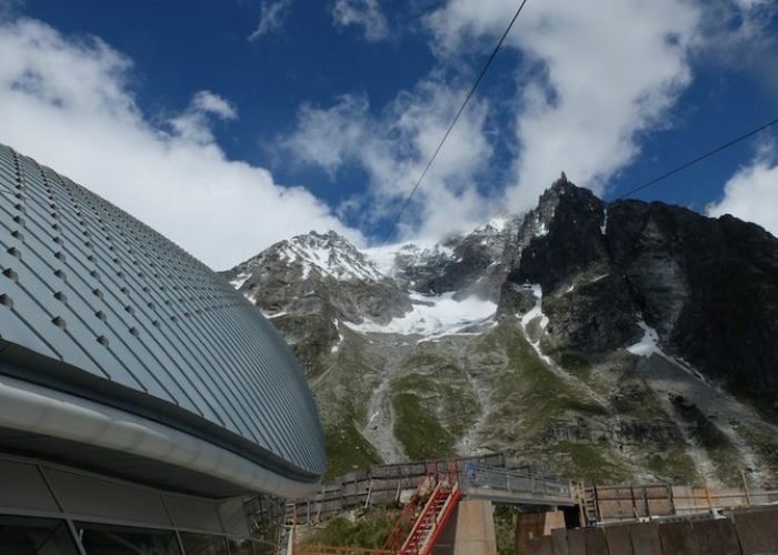 Renzi inaugura lo Sky Way - Funivie del Monte Bianco﻿