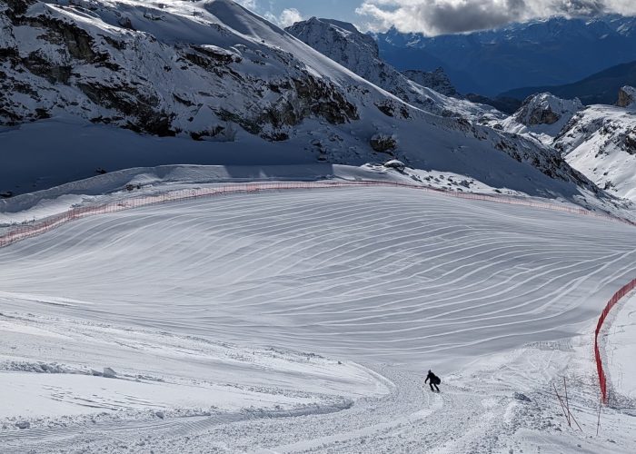 Matterhorn Cervino Speed Opening, Breuil Cervinia (ITA), //, snow control FIS, photo credit: