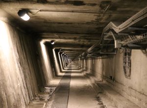 Il cunnicolo di sicurezza di cui il soppalco da sostituire è volta.