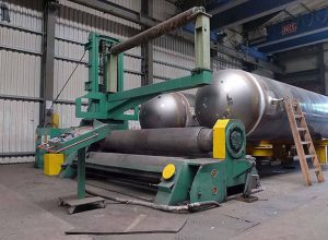 Una macchina per la lavorazione della lamiera