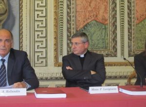 Da sinistra Rollondin, mons. Lovignana e Viviana Vallet