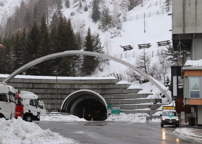 L'ingresso italiano del Tunnel.