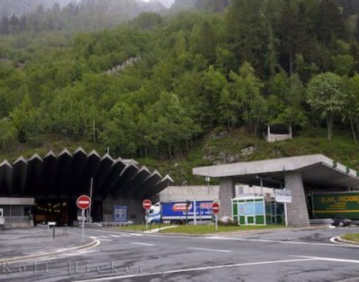 L'entrata del Tunnel da parte francese