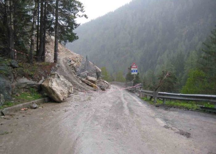 Frana strada regionale 25 per Valgrisenche