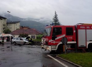 I primi soccorsi dopo l'incidente.