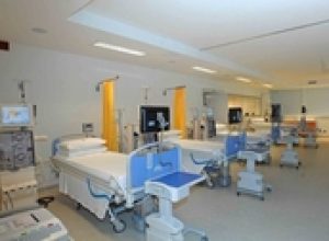 Taglio del nastro per il nuovo Centro dialisi di Saint-Vincent