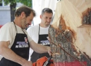 Quindici artigiani si sono esibiti ad Aosta nella "Scultura dal vivo"