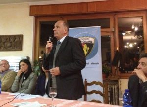 Il comizio Uv a Villeneuve
