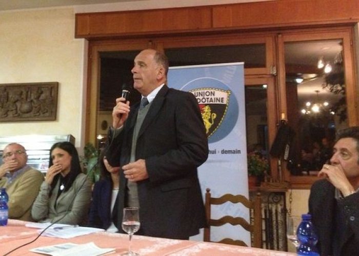 Il comizio Uv a Villeneuve