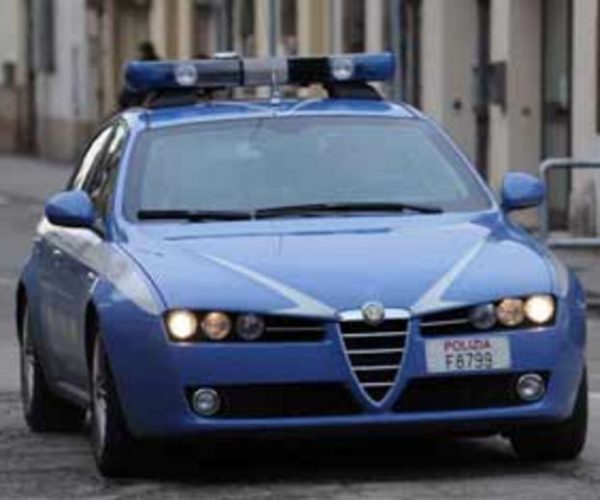 volante-polizia_114288