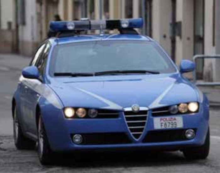 volante-polizia_114288
