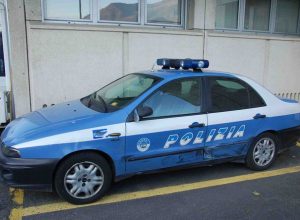 La Volante della polizia speronata